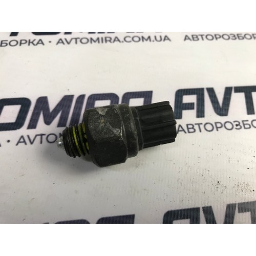 Датчик включення заднього ходу Kia Ceed 2010-2012 9386049600